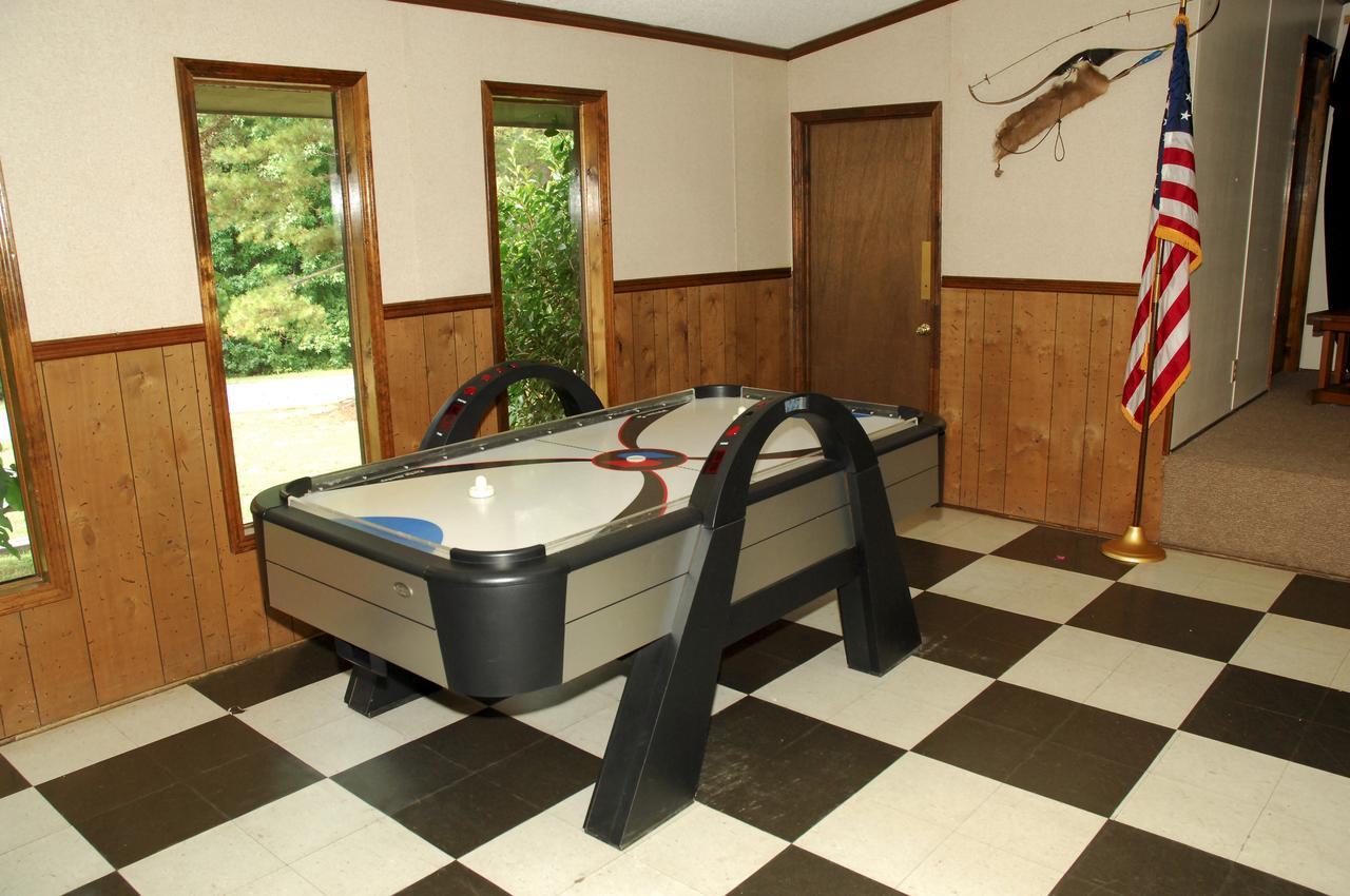 Carolina Landing Camping Resort Deluxe Cabin 4 Fair Play Exterior foto